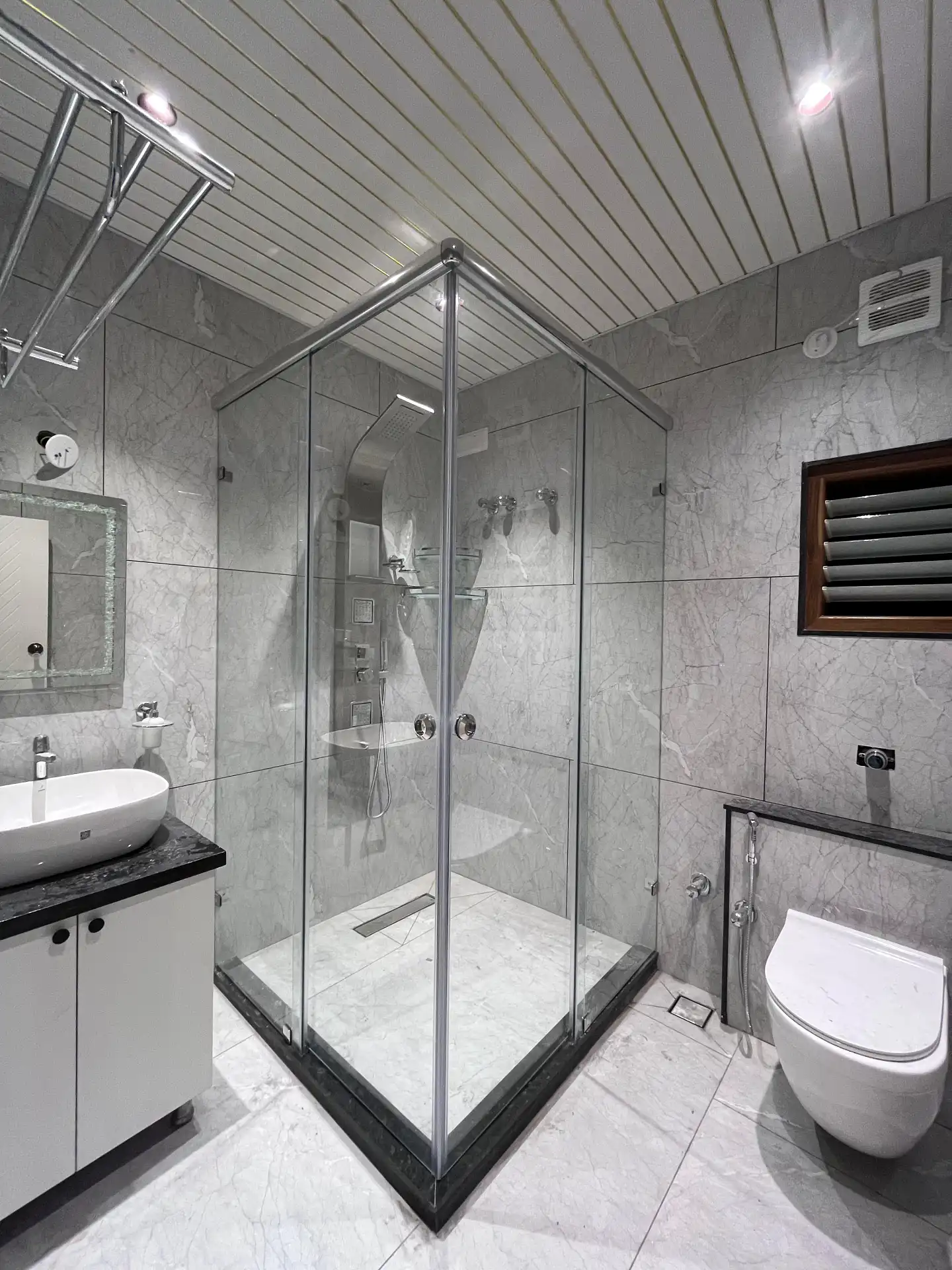 Contemporary L-Shape Shower Enclosure